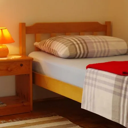 Domy Apartment Vir