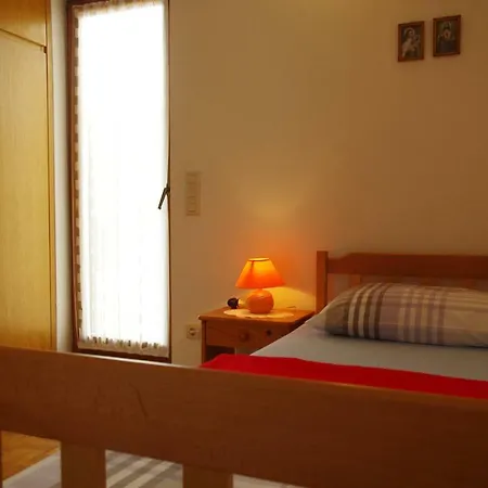 Domy Apartment Vir